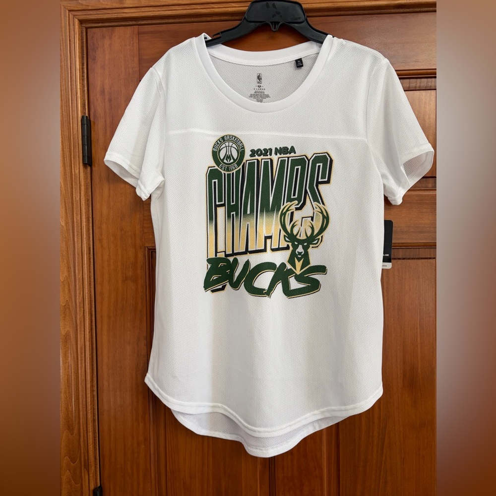 NWT Milwaukee Bucks mesh tshirt